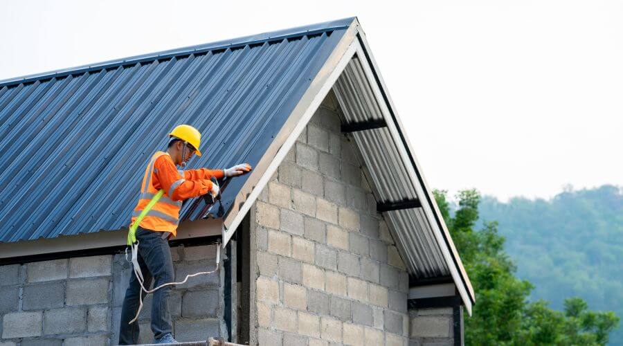 Professional gutter cleaning in Cumberland Furnace, TN